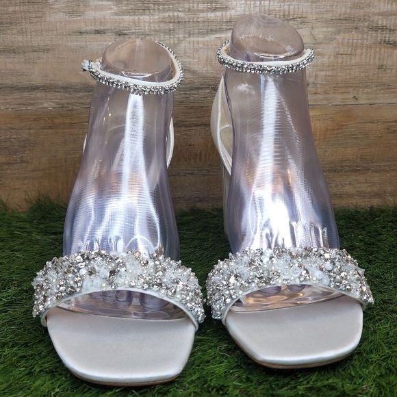 New Badgley Mischka Kendall Ankle Strap Sandal Sz 11.0 - Picture 6 of 10